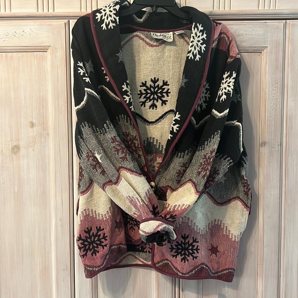 Large black, white, pink casual winter blazer / cardigan with Snowflakes